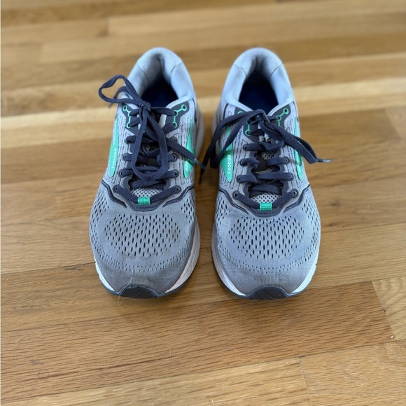 Brooks Ariel 20 Shoes Womens Size 9 medium (B) 1203151D076 Gray Sneakers Nice - Picture 2 of 11